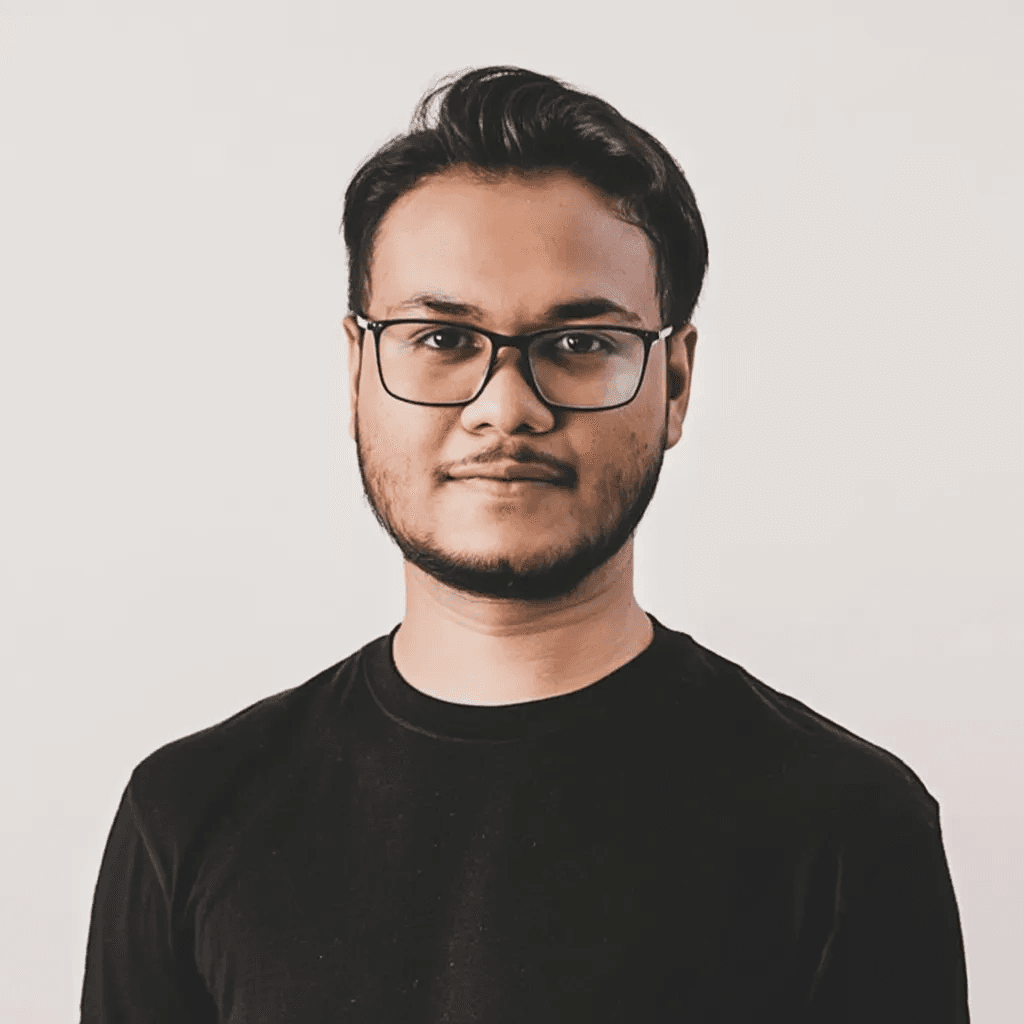 Python vs R for Business Data Analysis | Scallar IT Solution