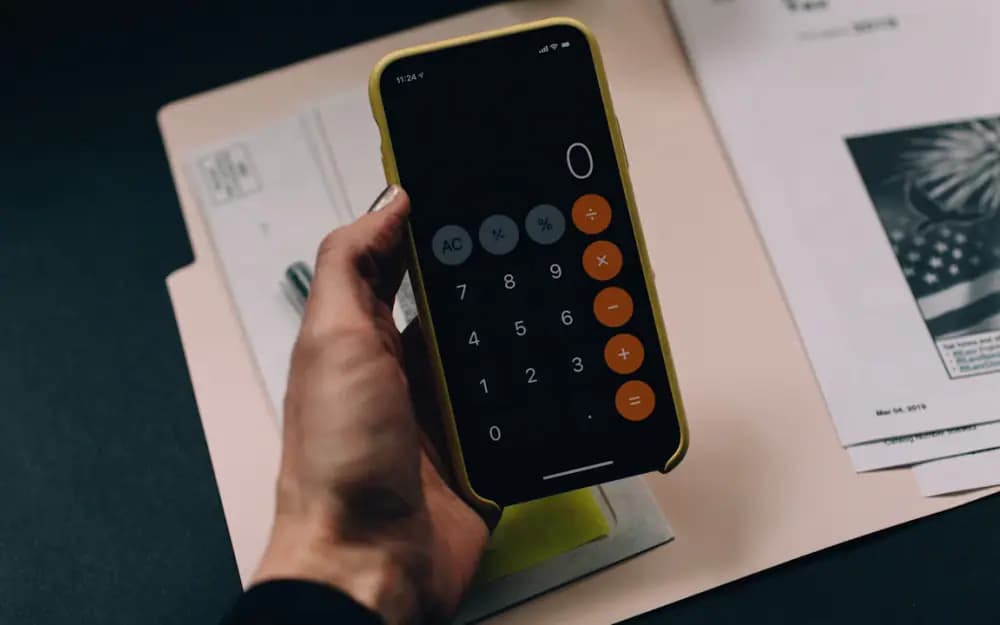 Financial planning and calculation on a mobile device